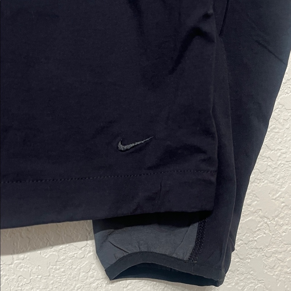 Nike Tech Black & Dark Grey Men’s Size Medium loose fit Zip-up Windbreaker - Picture 12 of 14